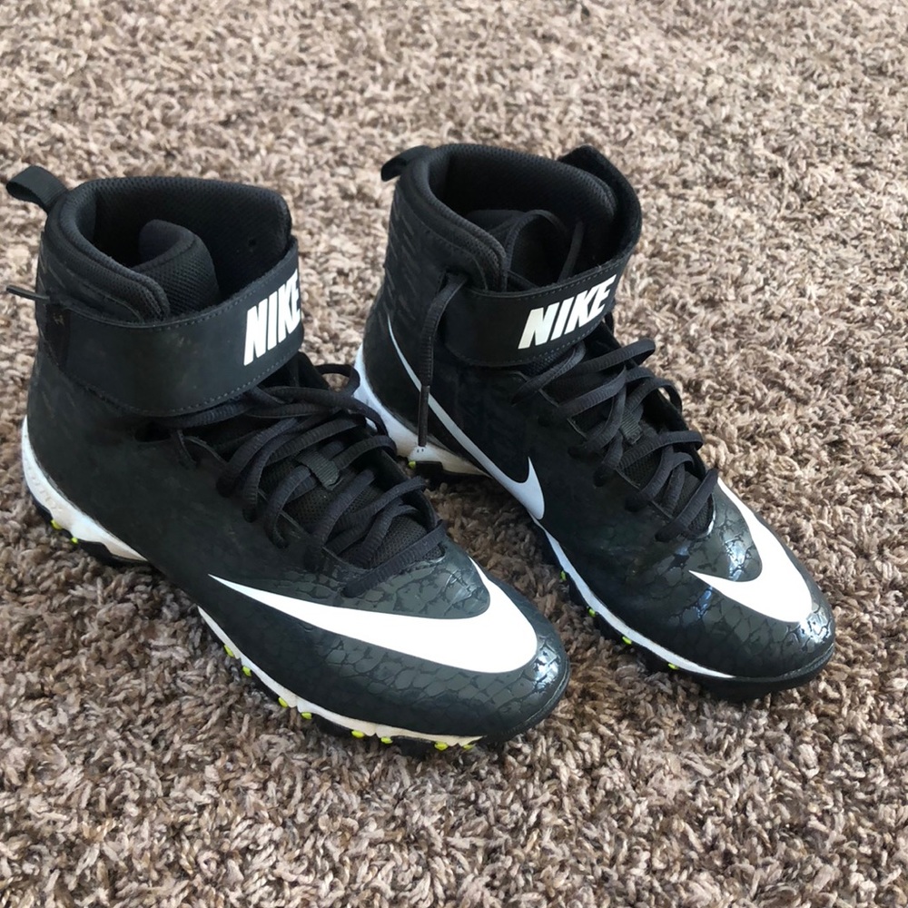 Youth Football Cleats 🏈